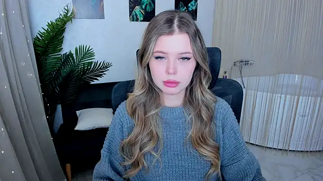 FollowLovee online show from September 27, 6:35 pm