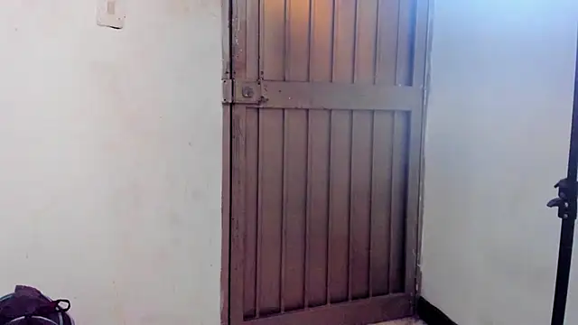 EvaxEmma online show from February 22, 7:36 pm