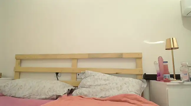 yaprakmericc online show from February 7, 6:34 pm