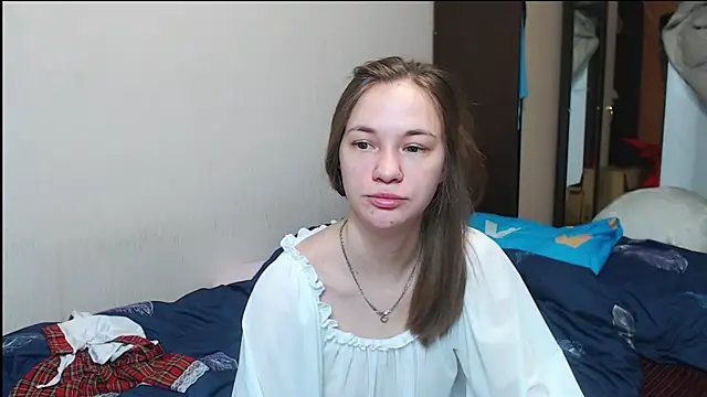 leila bambi  online show from February 22, 11:13 pm