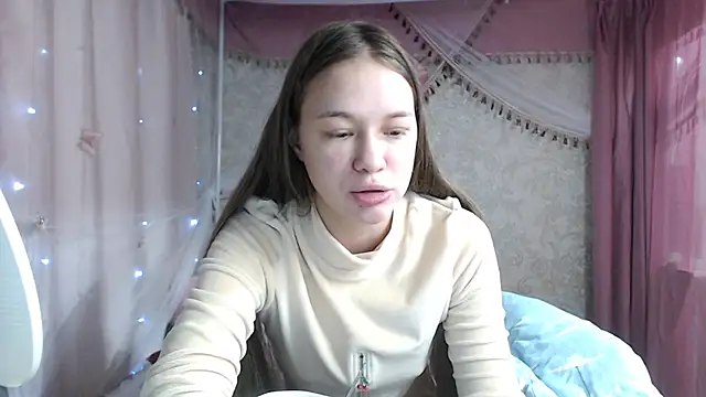 leila bambi  online show from December 22, 4:59 pm