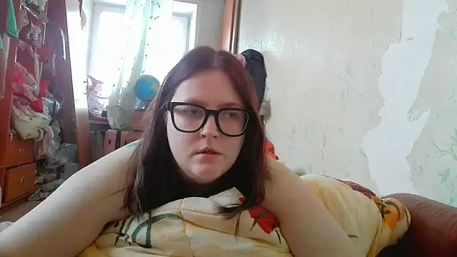 DesireMelissa online show from February 2, 6:45 am