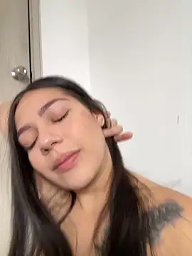 Latina vanessa online show from November 15, 3:30 pm