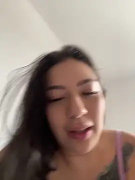 Latina vanessa online show from November 27, 1:02 pm