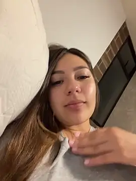 Snapshot of Latina_vanessa chatting on June 10, 5:39 am Latina vanessa online show from June 10, 5:39 am