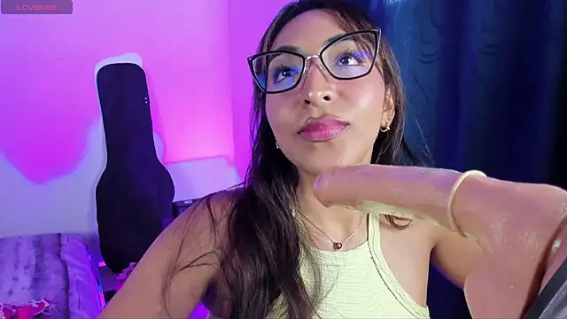 Leticia brownn1 online show from March 10, 4:35 pm