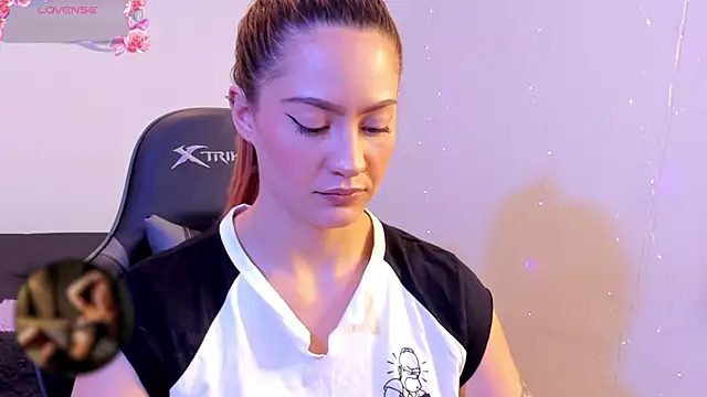 Amypond   online show from October 7, 2:58 pm