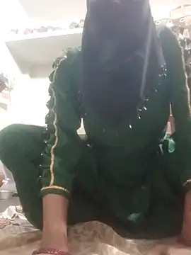 UrvashiRani online show from April 28, 8:58 pm