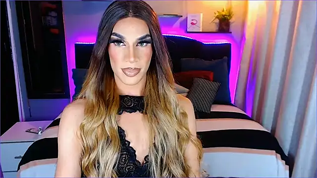 camila hootie online show from January 28, 3:04 am