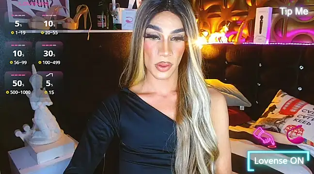 camila hootie online show from February 10, 7:47 am