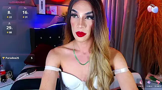 camila hootie online show from March 19, 7:18 am