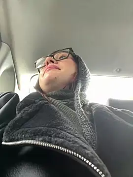 RinaCat online show from January 31, 5:30 am