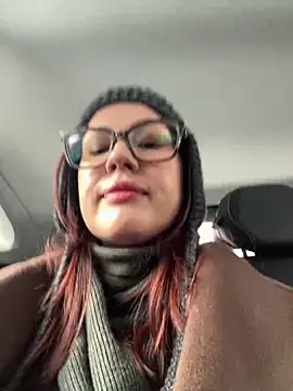 RinaCat online show from February 4, 5:31 am