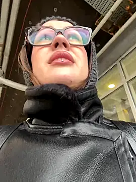 RinaCat online show from November 3, 5:31 am