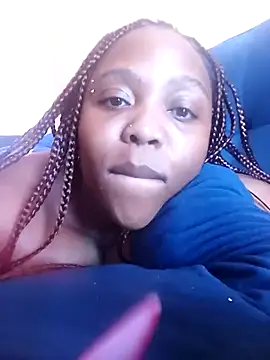 IceBellaCane313 online show from February 8, 9:23 am