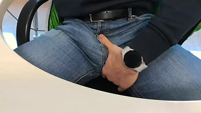 alessandroman2114 online show from February 18, 11:33 am