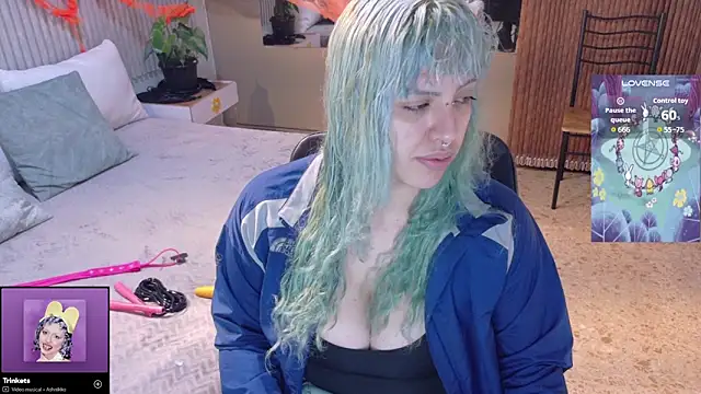 Eli666uwu online show from October 25, 11:40 am