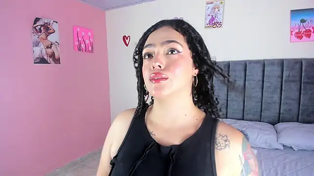 Snapshot of KayllaEvanss_ chatting on March 15, 10:11 pm KayllaEvanss online show from March 15, 10:11 pm