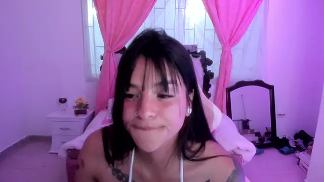 Snapshot of keiilaa chatting on June 3, 8:14 pm keiilaa online show from June 3, 8:14 pm