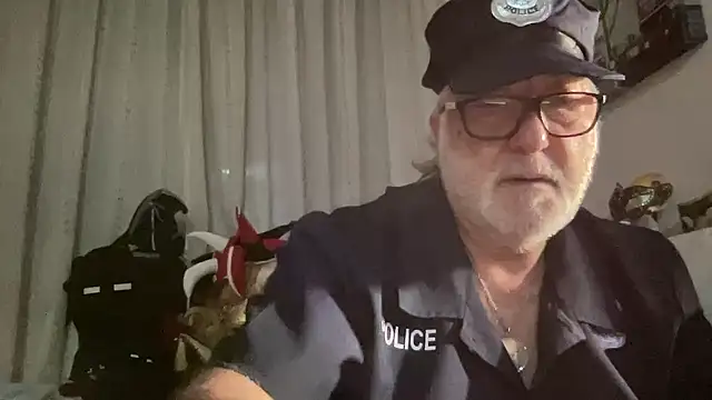 EroticVenetian online show from November 18, 6:51 am