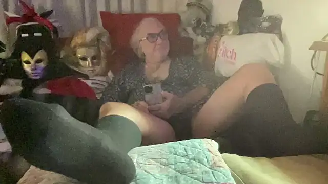 EroticVenetian online show from December 3, 7:38 am