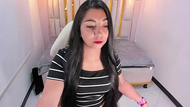 Karla hernandez  online show from March 12, 11:09 am