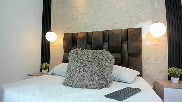 keyla  ross online show from December 24, 6:39 pm