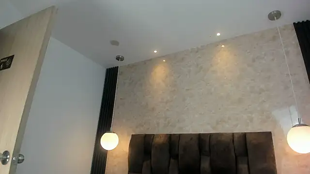 keyla  ross online show from January 17, 8:11 pm