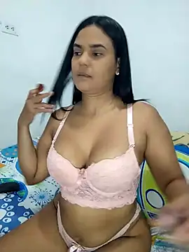 Snapshot of AntonellaShot chatting on February 19, 5:38 am AntonellaShot online show from February 19, 5:38 am