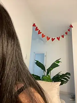 Snapshot of montmariana chatting on February 18, 5:53 am montmariana online show from February 18, 5:53 am