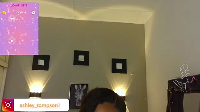 ashley Tompson1 online show from February 13, 6:48 pm