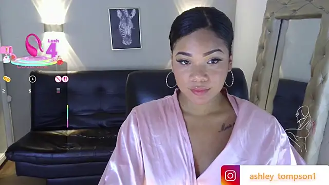 ashley Tompson1 online show from March 4, 3:26 pm