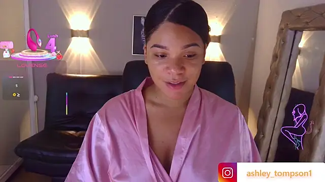 ashley Tompson1 online show from March 18, 12:36 pm