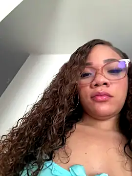 ashley Tompson1 online show from September 19, 12:28 pm