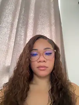 ashley Tompson1 online show from October 17, 12:41 pm