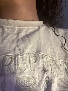 ashley Tompson1 online show from April 6, 11:33 am