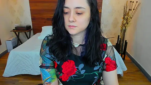 Snapshot of KatherineBond chatting on January 15, 8:58 pm KatherineBond online show from January 15, 8:58 pm