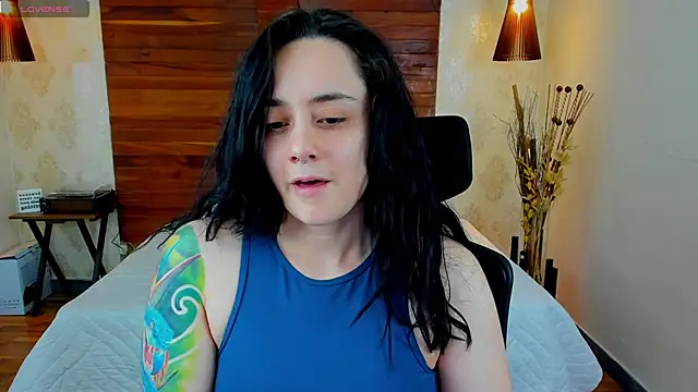 Snapshot of KatherineBond chatting on January 28, 9:19 pm KatherineBond online show from January 28, 9:19 pm