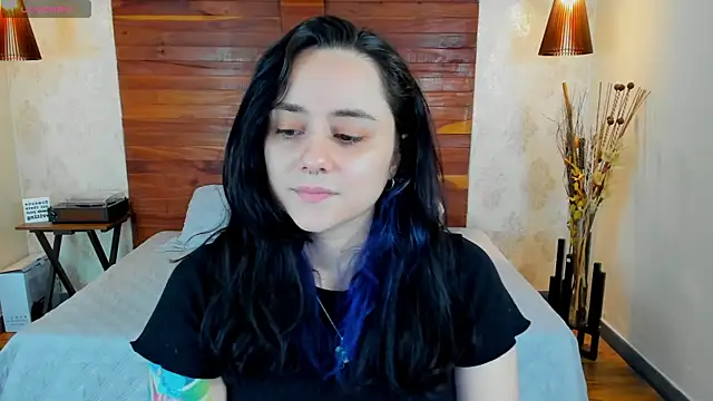 Snapshot of KatherineBond chatting on January 31, 9:16 pm KatherineBond online show from January 31, 9:16 pm