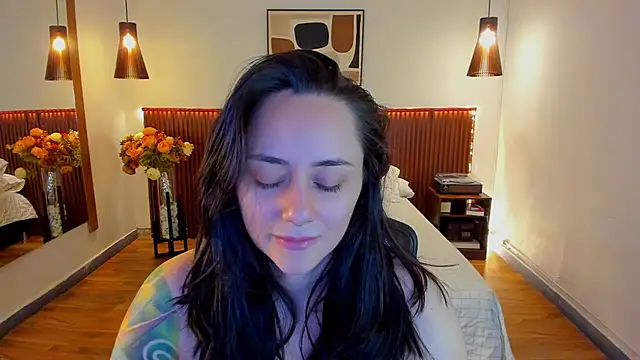 KatherineBond online show from June 16, 6:43 pm