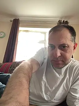 Snapshot of meateater1 chatting on May 7, 8:42 am meateater1 online show from May 7, 8:42 am