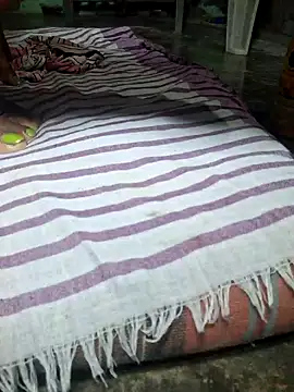 Priya Bong online show from October 2, 7:32 pm