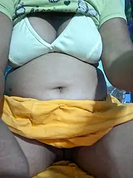 Snapshot of Priya_Bong chatting on July 23, 12:14 pm Priya Bong online show from July 23, 12:14 pm
