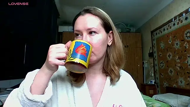 AnnaXLovers online show from February 13, 8:59 am