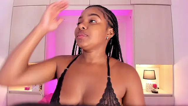 tamaraa smiith online show from February 13, 5:44 pm