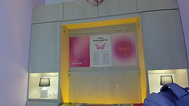 tamaraa smiith online show from September 20, 7:37 pm