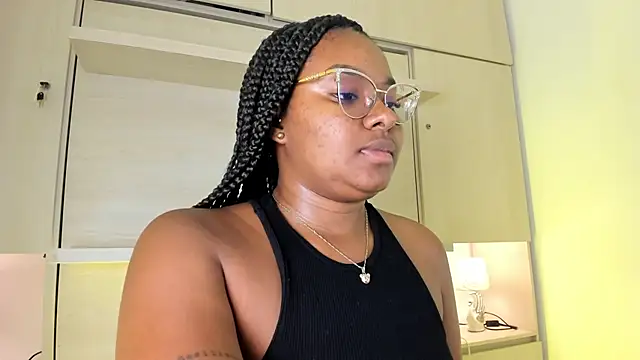tamaraa smiith online show from May 21, 8:16 pm