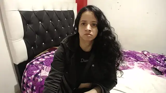 Katty Bones online show from March 13, 5:22 am