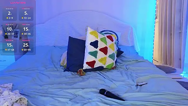 Aisha Riley online show from December 3, 4:50 pm