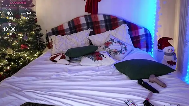 Aisha Riley online show from January 9, 6:15 pm